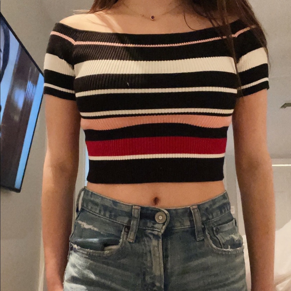 NEVER WORN BEFORE Tres Bien off the shoulder crop top